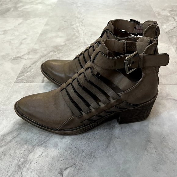 VOLATILE Booties Womens 6.5 Brown McKenna Strappy Ankle Boots - Picture 3 of 7